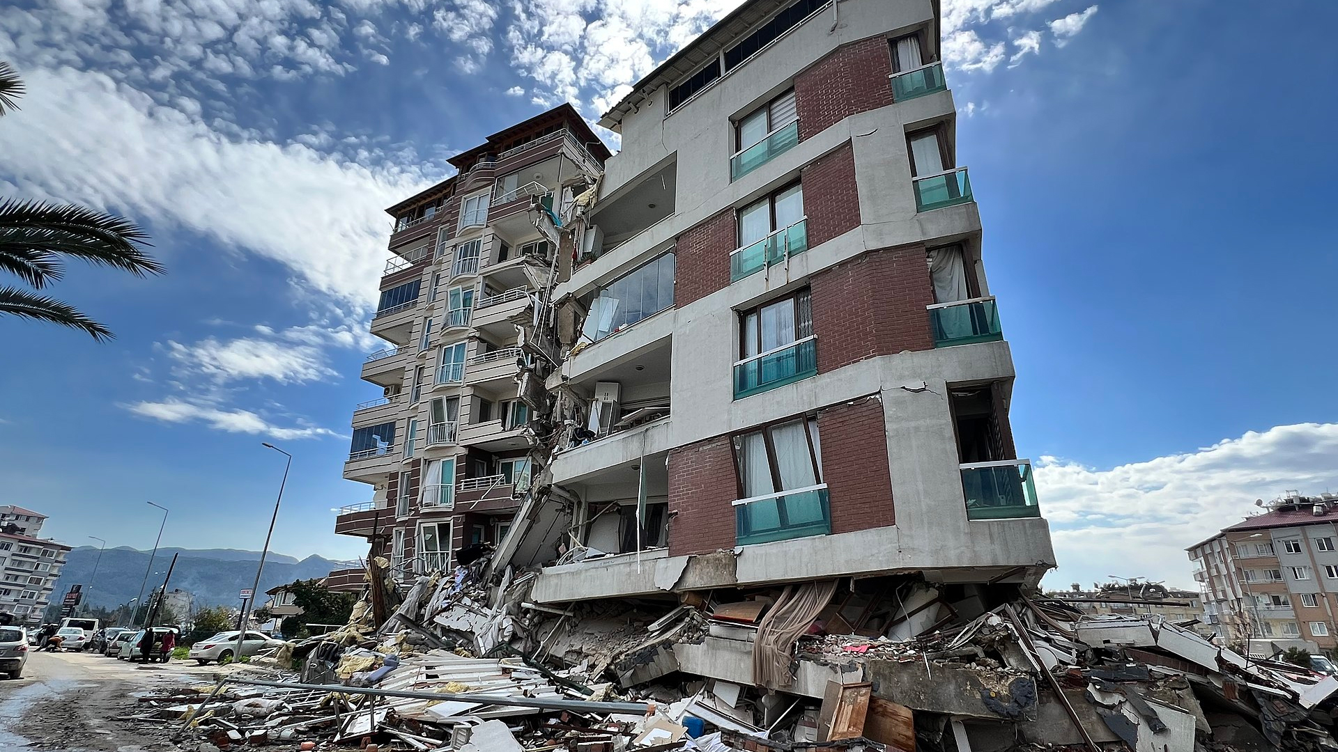 Building impacted by earthquake