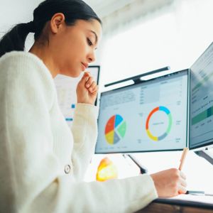 Writing And Reviewing Data On Computer Monitors 1 