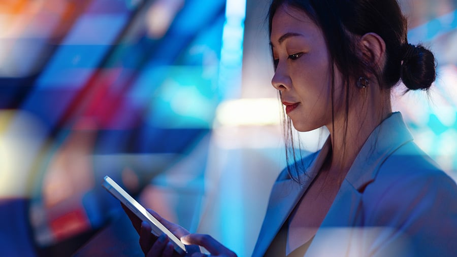 woman-looking-at-mobile-device