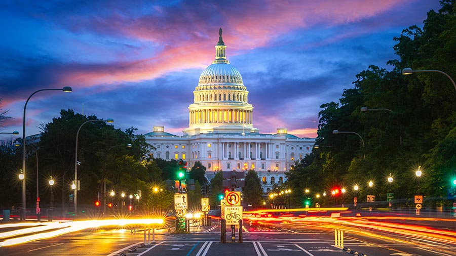 dc-capitol-building-at-night