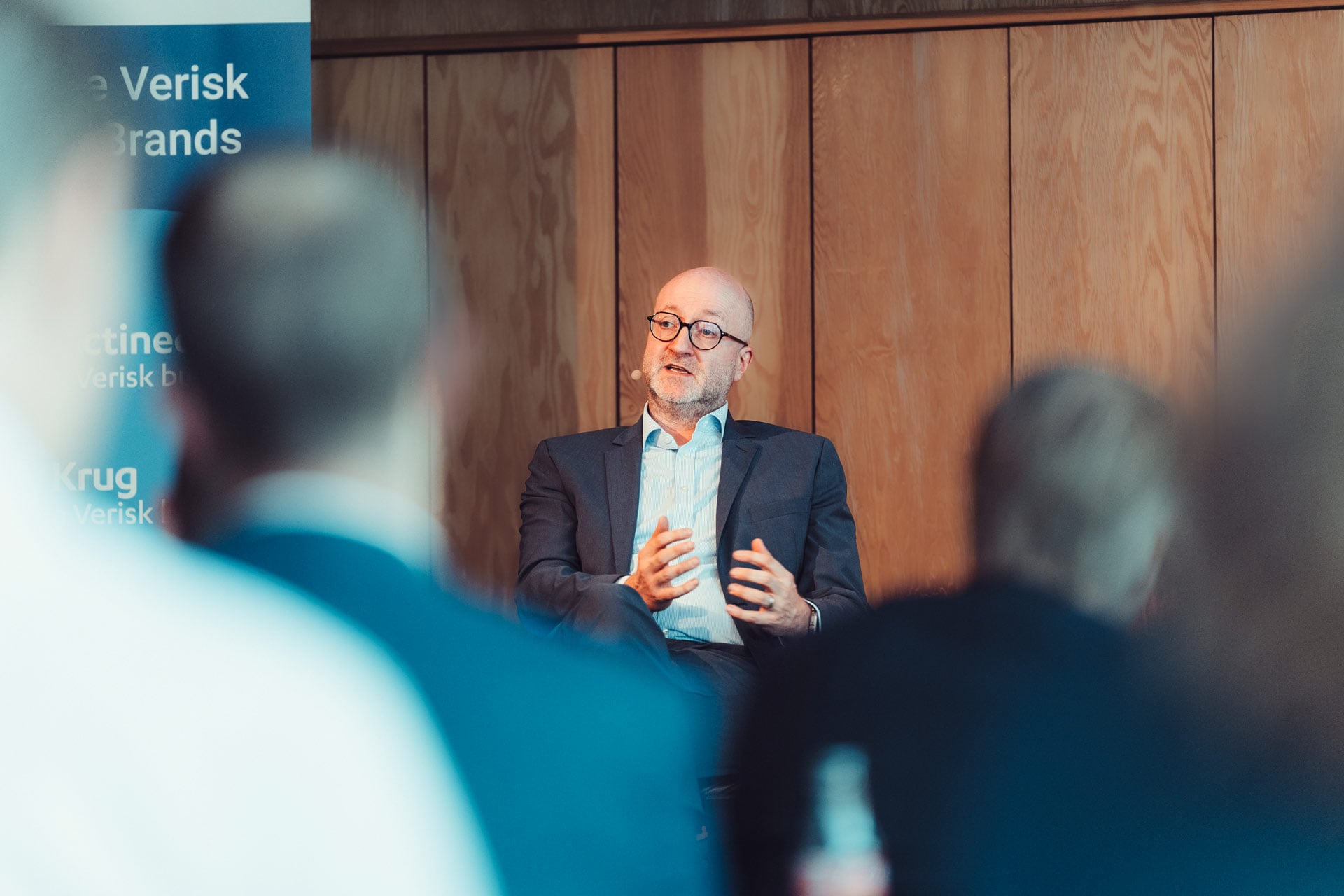 Verisk-speaker-during-presentation