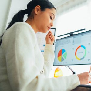Writing And Reviewing Data On Computer Monitors 1 