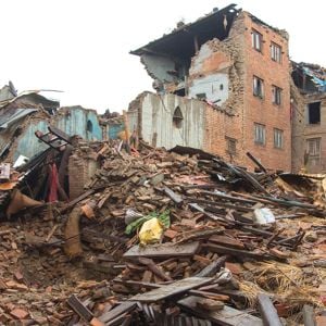 Building In Ruins 